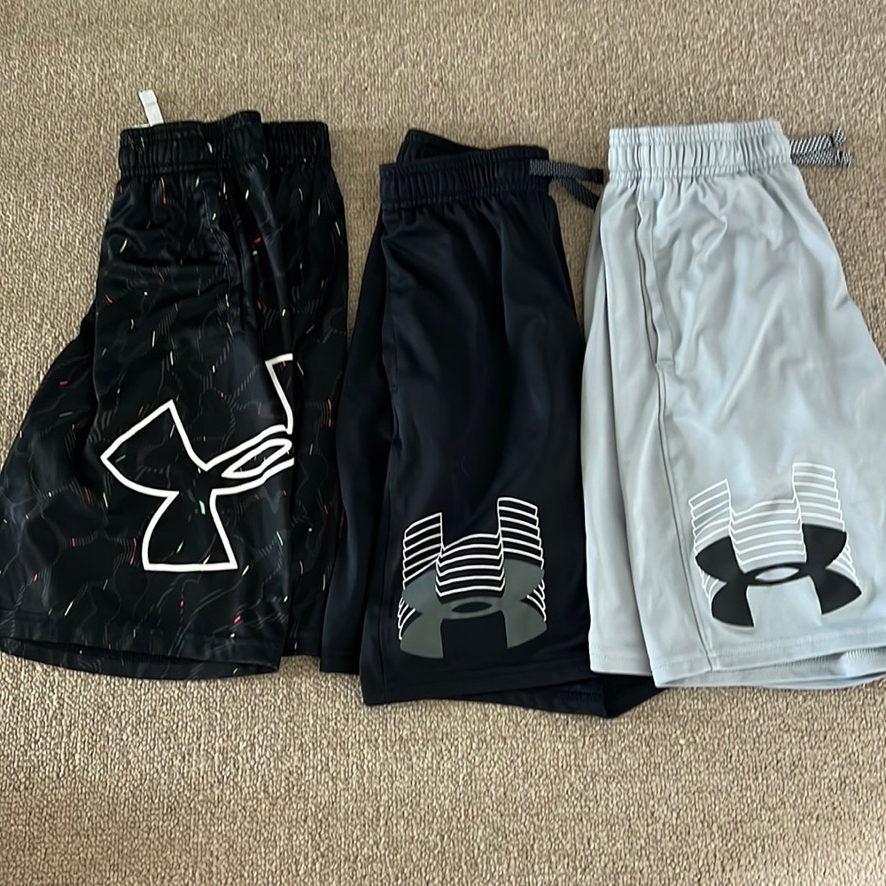 Youth (BOYS) Under Armour Shorts bundle